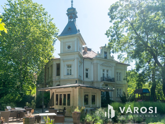 Jókai Villa Hotel eladó