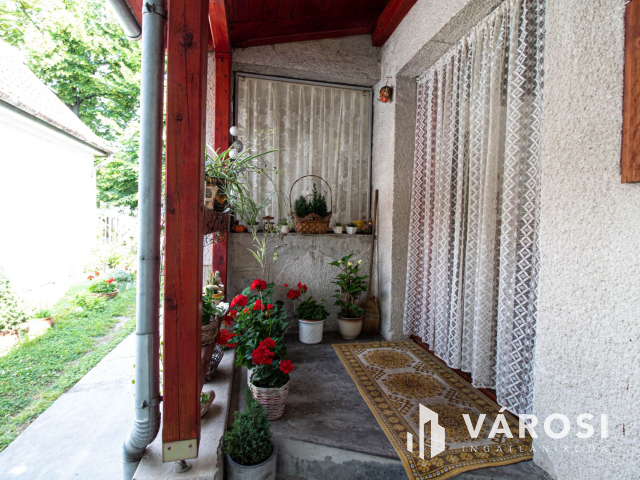 2 generációs ház a belváros közelében