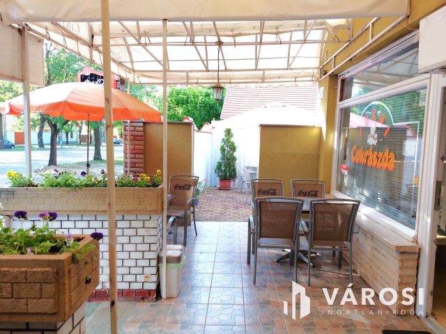 Háromszintes Belvárosi Családi Ház Békéscsaba Szívében