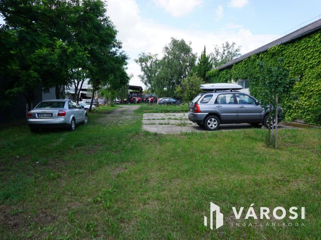 Földszinten elhelyezkedő ipari ingatlan remek áron!