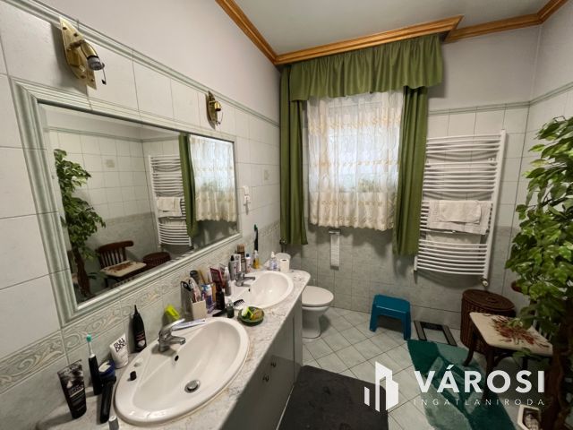 Debrecen Csendes Madárdalos Részén Szép Családi Otthon