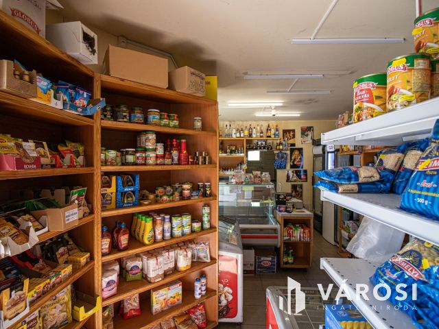 Eladó kisbolt a 15. kerületben