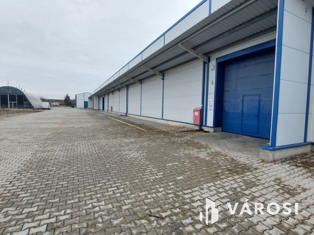 Logisztikai raktár ipari vasút bekötéssel is Szombathelyen