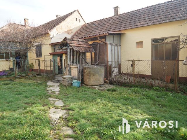 Becsehelyen családi ház sok lehetőséggel