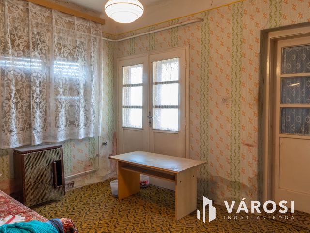 Felújítandó 2 szobás családi ház Újkígyóson