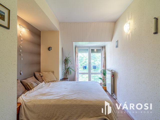 Felhők felett Móravárosban