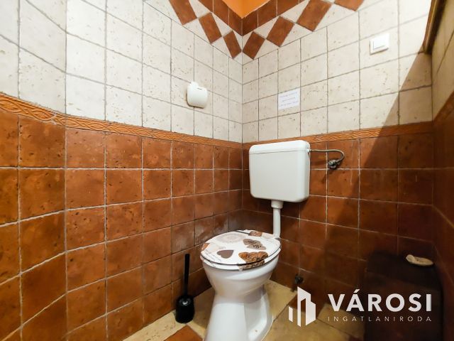 Eladó apartmanház – munkásszállás - nyaralóház