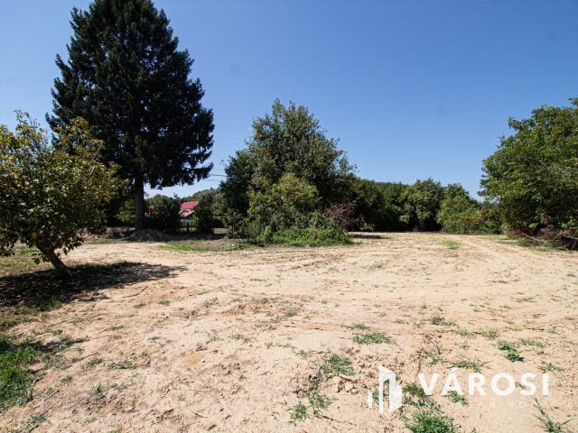 Saroktelek a szlovén határ mellett!