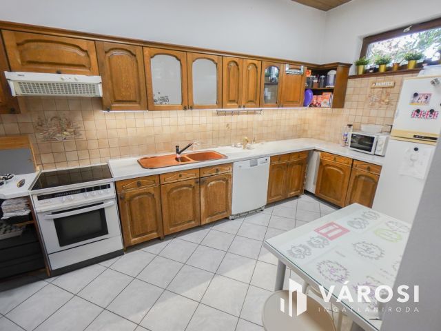 Akár többgenerációs család részére is Újpesten!