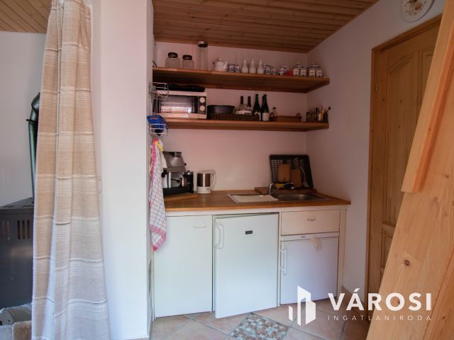 Gosztola hegyi ingatlan, szép nagy területtel eladó!