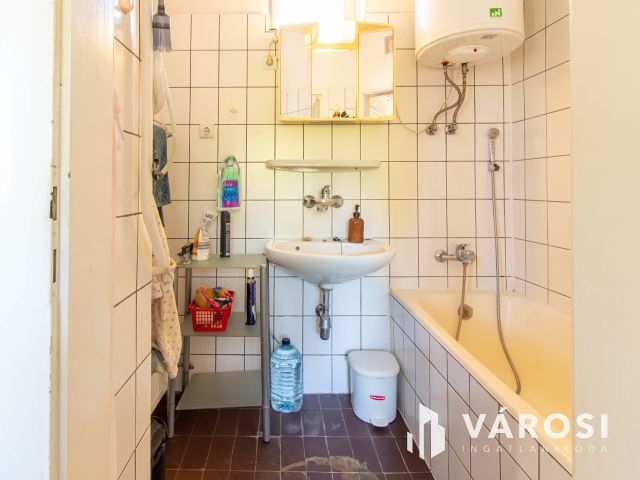 A múlt hangulata, a jelen kényelme Tinnyén