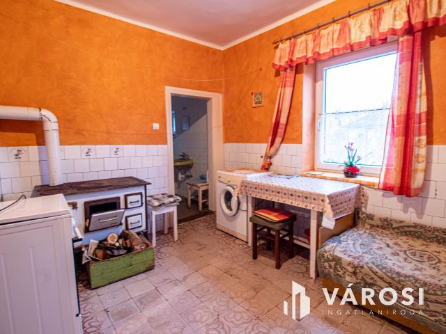 Házikó a Cserta patak mentén