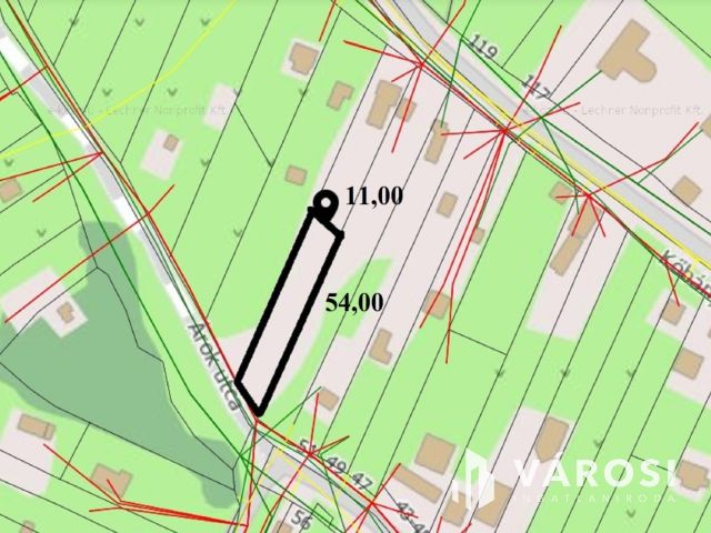 Zártkerti telek Békásmegyer felett!