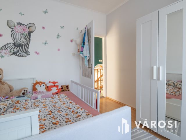 Algyői 4 szobás ikerház