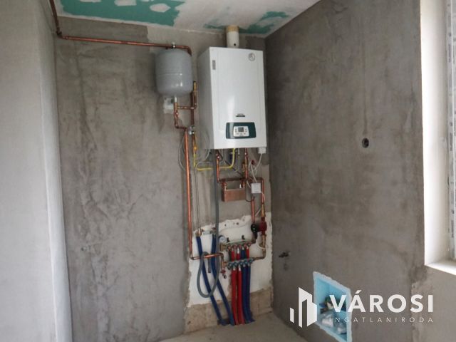 Műszakilag felújított lakás Padragkúton garázzsal