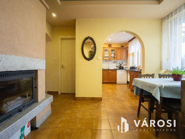 Eladó családi ház Dunaszeg központjában