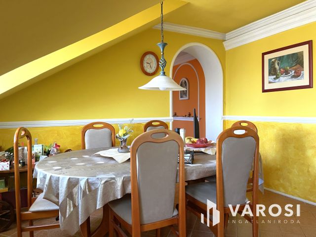 Különleges lakás a belváros szívében