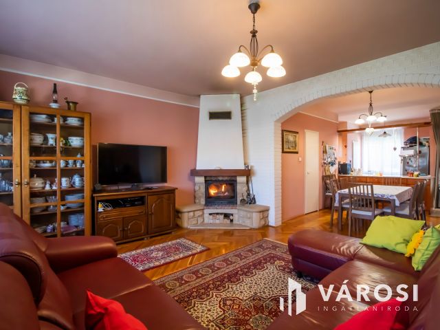 Tágas családi fészek Lovasberényben - 5 szoba, 3 fürdőszoba!