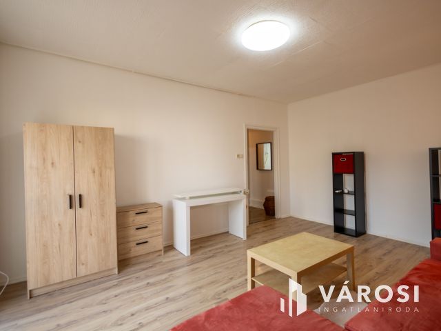 Belvárosi garzon eladó a Mérey utcában