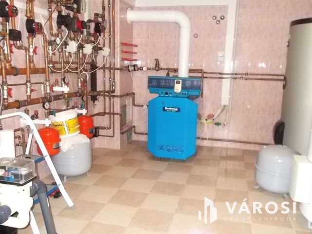 Privát élettér és wellnes-Exkluziv ház a Magdolnavölgyben