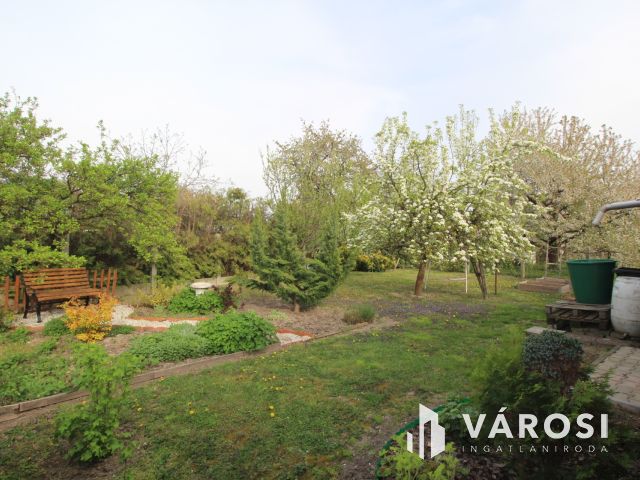 Felújított lakóház és apartmanok Bükön