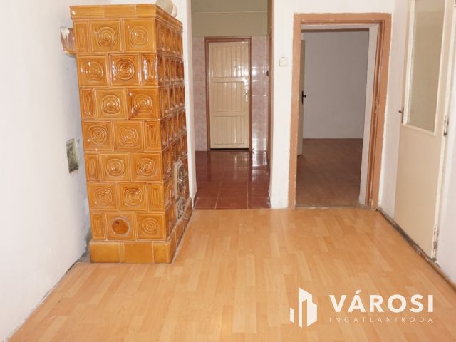 Kertes ház a Csúcson