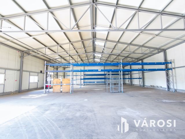 680 m2-es ipari csarnok, 340 m2-es irodával kiadó