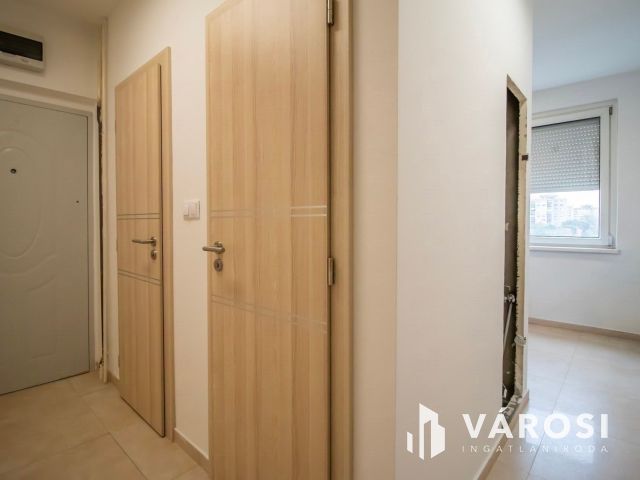 Gyönyörűen felújított 2 szobás lakás a Vízivárosban